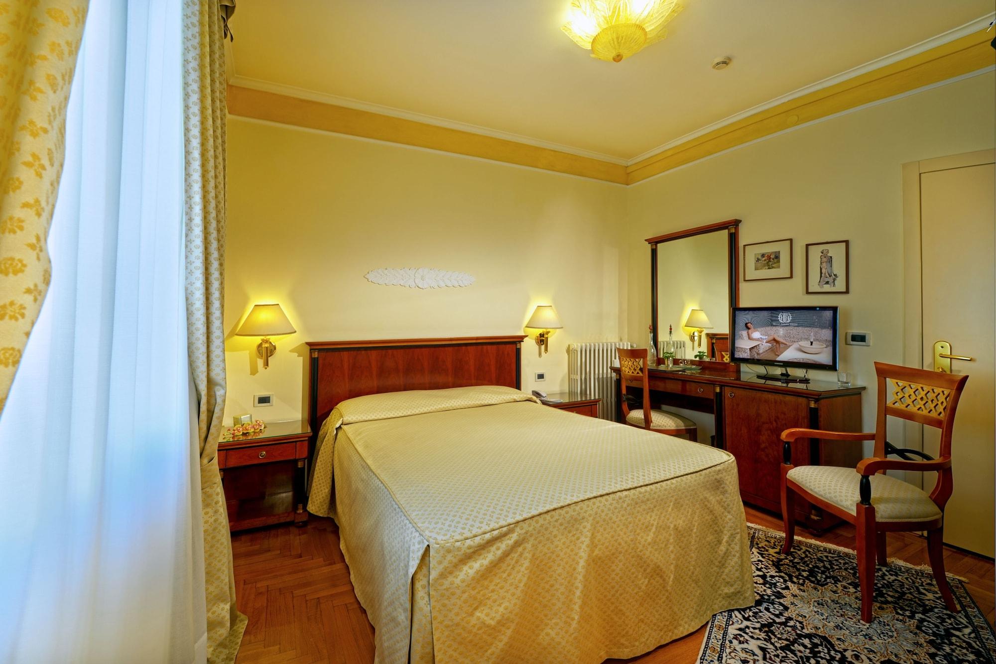 Hotel Aurora Terme 3*