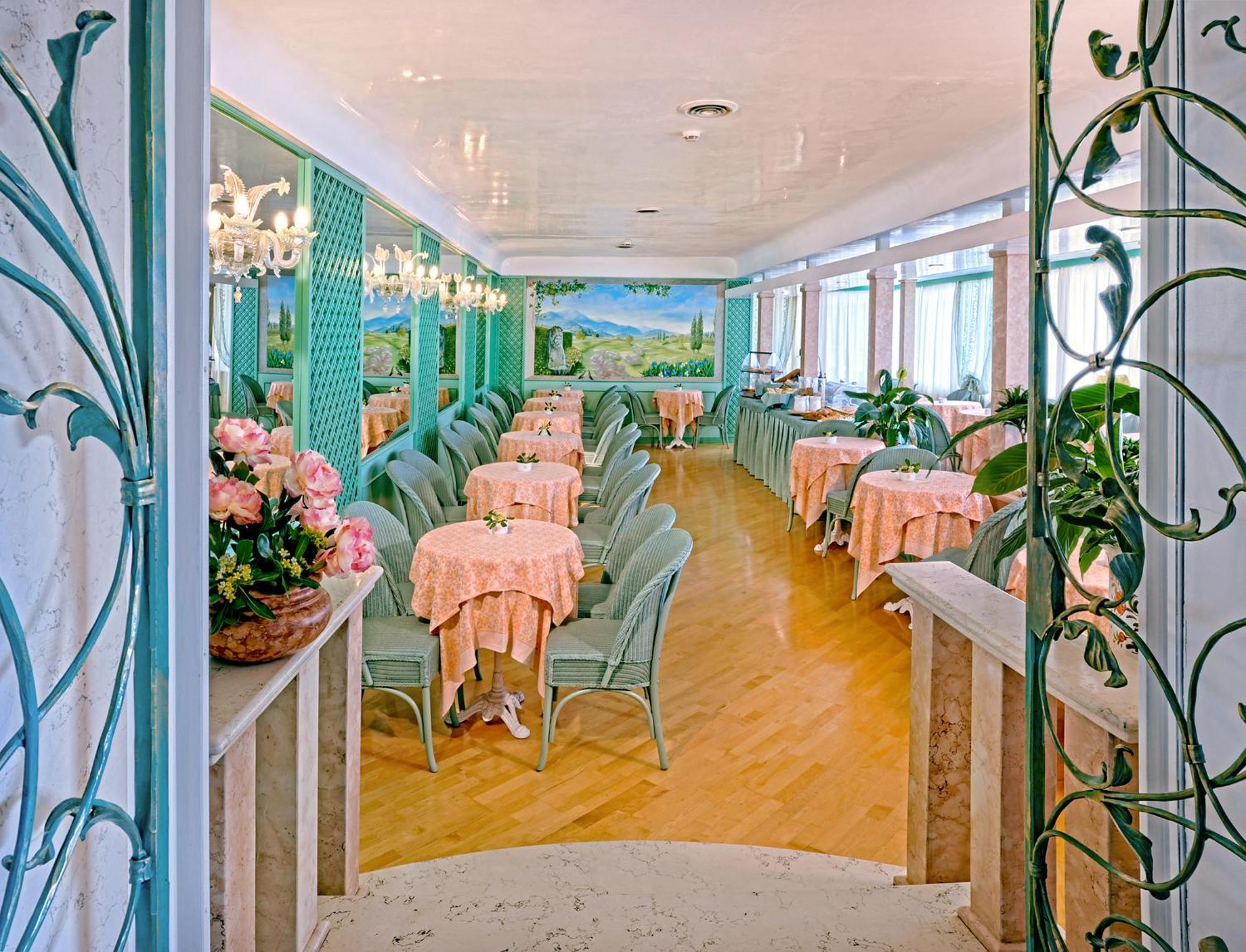 Hotel Aurora Terme 3*